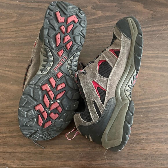 L.L. Bean Outdoor Shoes - Picture 5 of 5